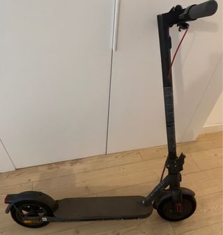 Patinete Xiaomi 4 casi nuevo