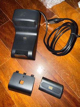 Caricatore Xbox con Batteria e Coperchio