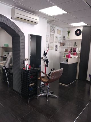 Mobiliario Peluquería Completo