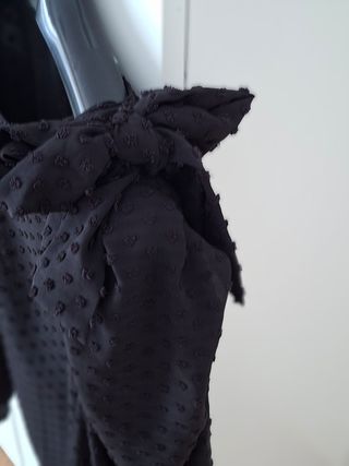 Blusa negra ZARA 