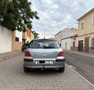 Peugeot 307 2004