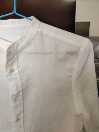 Camisa blanca de lino,le quite la etiqueta.