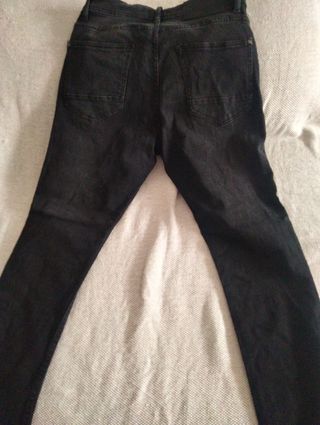 Pantalón vaquero negro Zara hombre