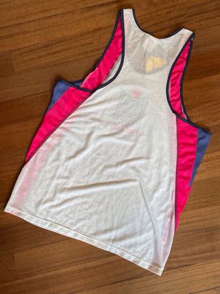 Camiseta atletismo vintage marca Karhu
