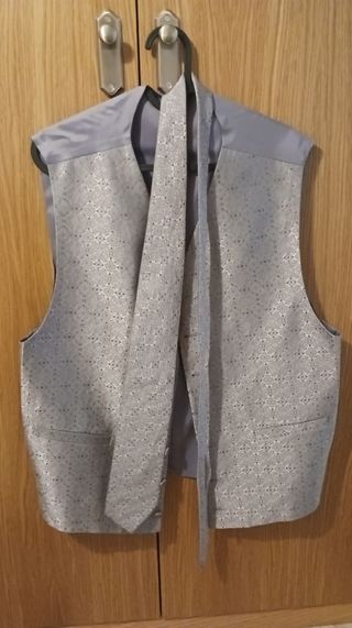 Chaleco y Corbata Eduardo Boch Gris Plateado