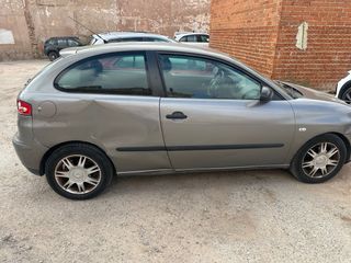 SEAT Ibiza 2004