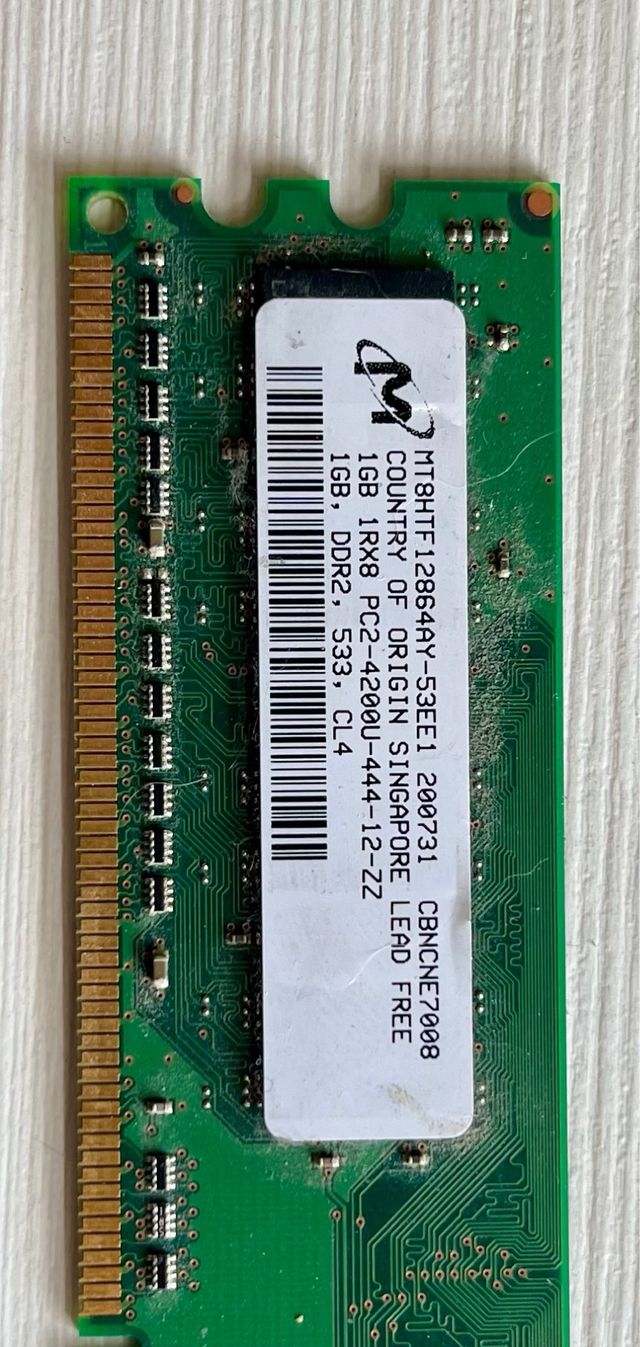 3 Tarjetas RAM Micron 1GB DDR2 PC2-4200U