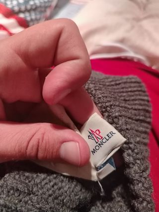 Cappello Moncler invernale unisex marrone