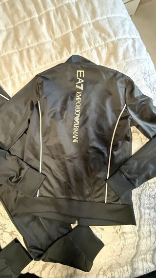 chándal EA7