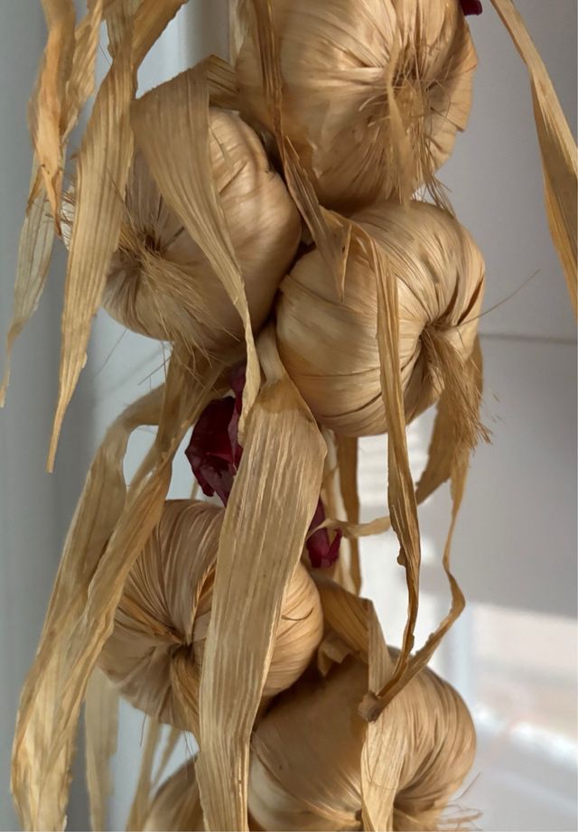 Ristra de ajos artificiales