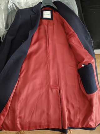 Abrigo marca El Ganso color negro larga nueva.