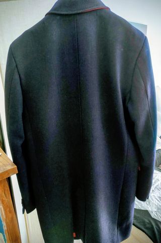 Abrigo marca El Ganso color negro larga nueva.
