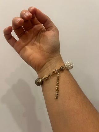 Bracciale donna perle e dettagli dorati