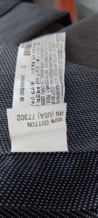 Camisa negra con pequeños lunarcitos 100 % algodón