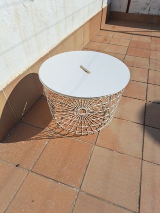 Mesa auxiliar redonda blanca