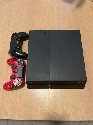 PS4 (PlayStation 4) Negra + 2 Mandos