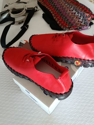 Bambas rojas talla 37