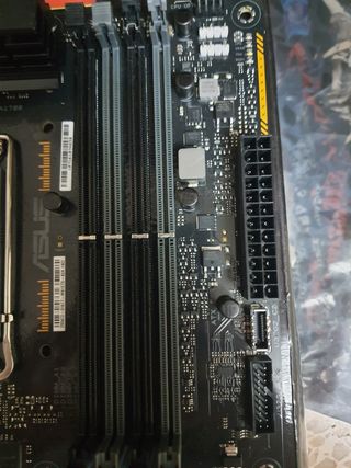 Scheda Madre ASUS TUF GAMING B760M WIFI DDR4