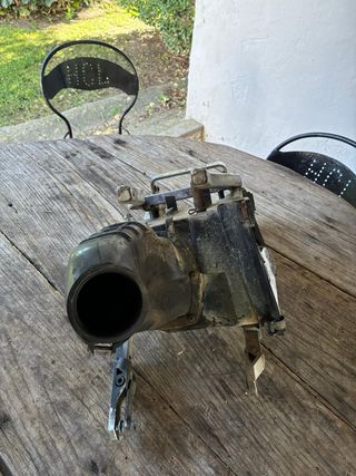 Subchassi y caixa air Original Honda XR650R