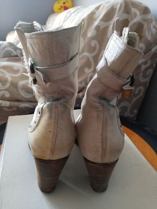 Stivaletti bianchi donna