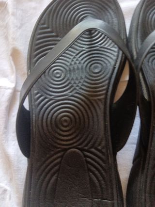 Infradito unisex nere
Buone condizioni generali