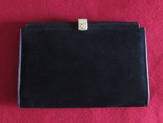 Borsa in pelle scamosciata nera