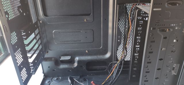 CAJA GAMING PC "COOLER MASTER N300"