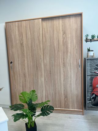 Armario puertas correderas cambria