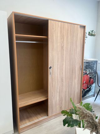 Armario puertas correderas cambria