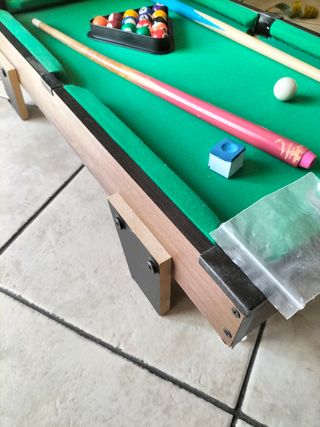 Biliardo da tavolo completo di accessori