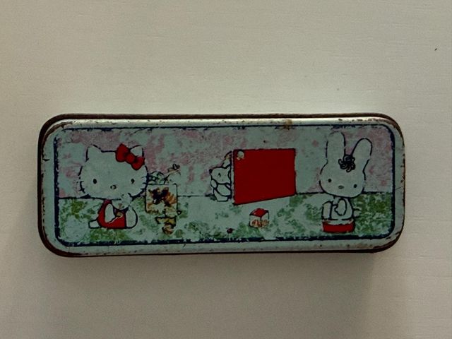 Cajita antigua de Hello Kitty