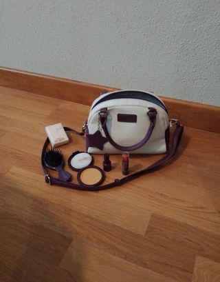 Bolso infantil de juego con accesorios. 