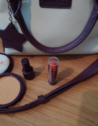 Bolso infantil de juego con accesorios. 