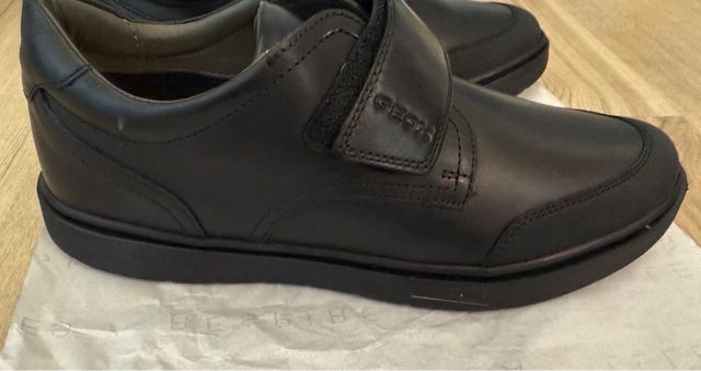 Zapatos Geox Escolares Negros Nuevos núm. 39