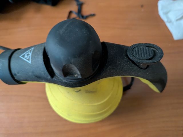 Limpiador a vapor portátil H.Koenig