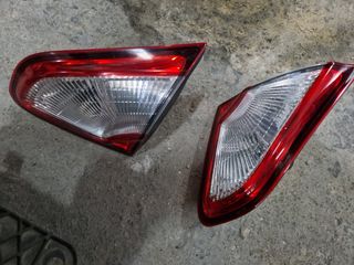 Faros delanteros, retrovisores,  luces traseras