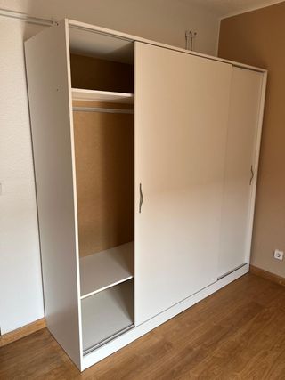 ARMARIOS DE PUERTAS CORREDERAS