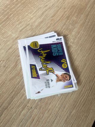 Lote de 214 cromos liga este 2025/2026