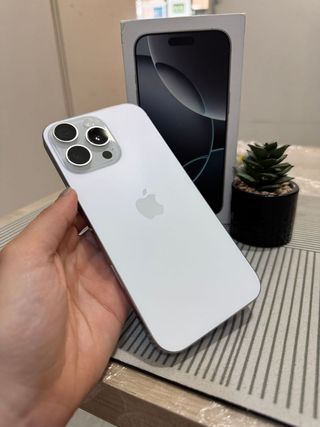 iPhone 16 Pro Max 256gb buen estado