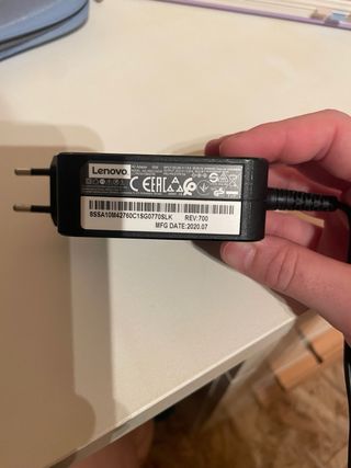 Ordenador portátil Lenovo Plata