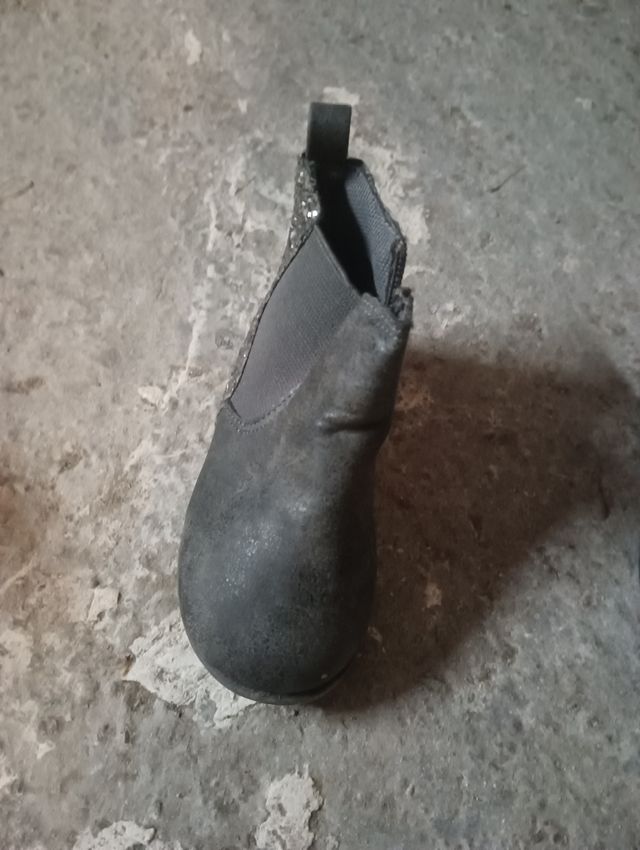 Botas niña grises con brillos