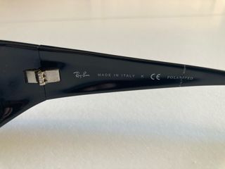Gafas de sol Ray-Ban negras polarizadas