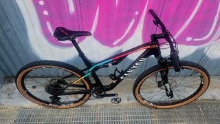Bicicleta Canyon Lux 6.0 Pro Carbono L29