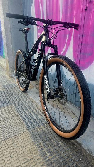 Bicicleta Canyon Lux 6.0 Pro Carbono L29