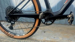 Bicicleta Canyon Lux 6.0 Pro Carbono L29