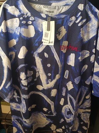 Camiseta Desigual chico azul y blanco