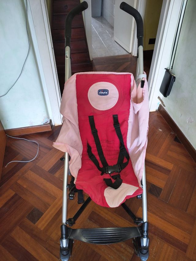 Passeggino Chicco rosso e rosa