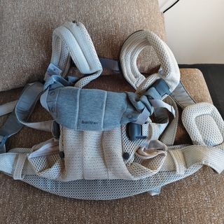 Mochilas portabebés utilizadas 2 veces.