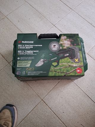 Tijeras Cortarramas Parkside 20V Recargable