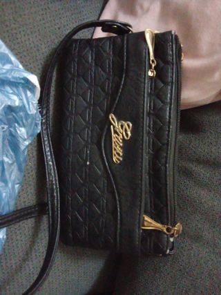 Bolso Negro una cremallera no va